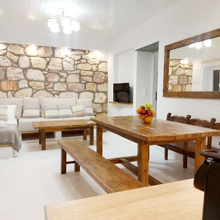 Villa Doriana In Pelekouda Полония Екстериор снимка