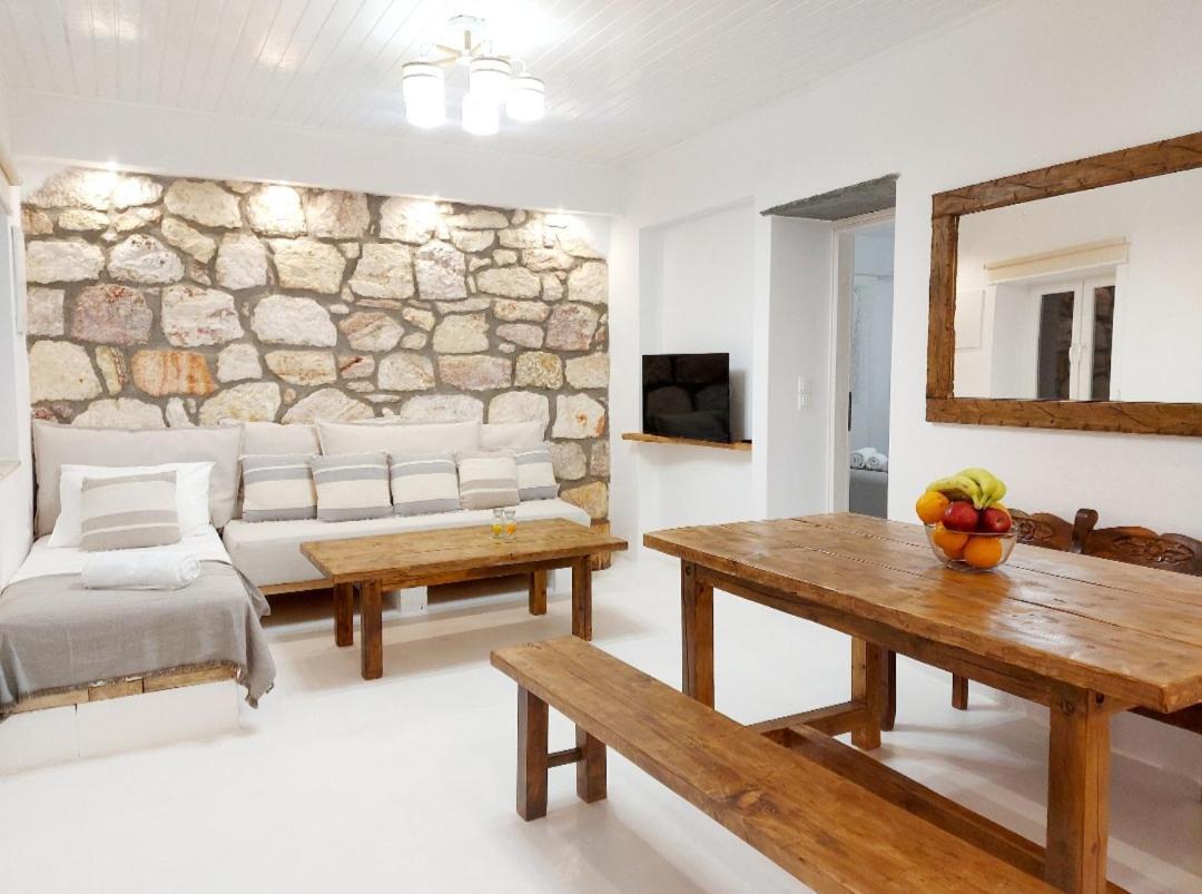 Villa Doriana In Pelekouda Полония Екстериор снимка